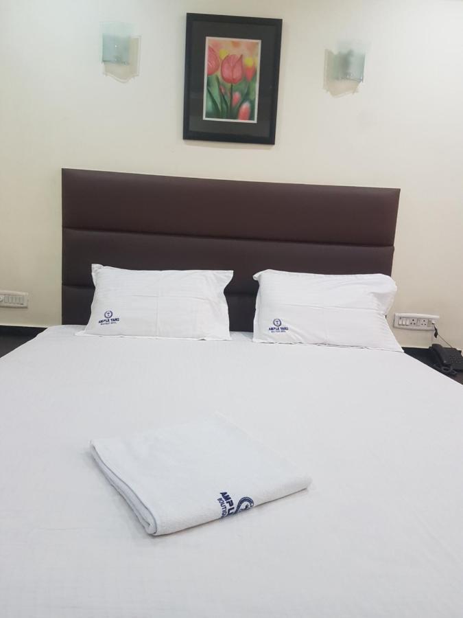 Ample Yard Hotel Chennai Exterior photo